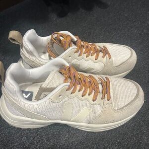 Veja x Reformation cream sneakers sz 8